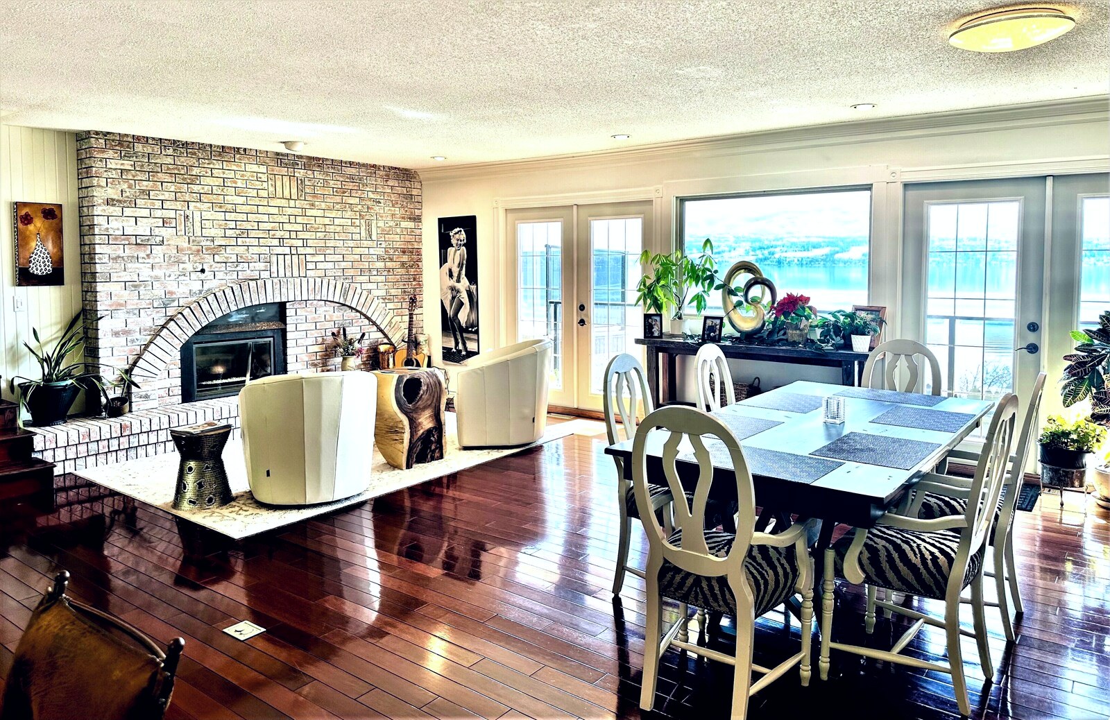 Dining area from the property gallery